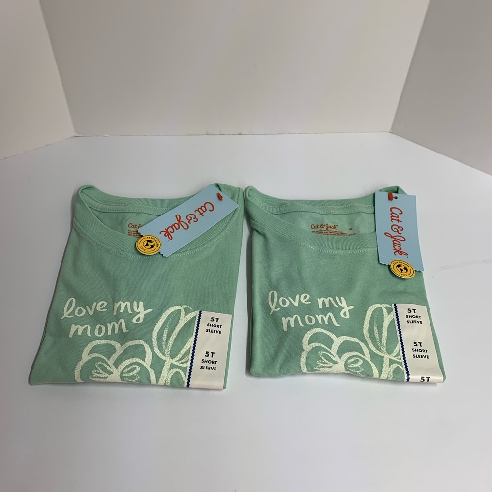 Cat & Jack Mint Short Sleeve "Love My Mom" Pajama Top
